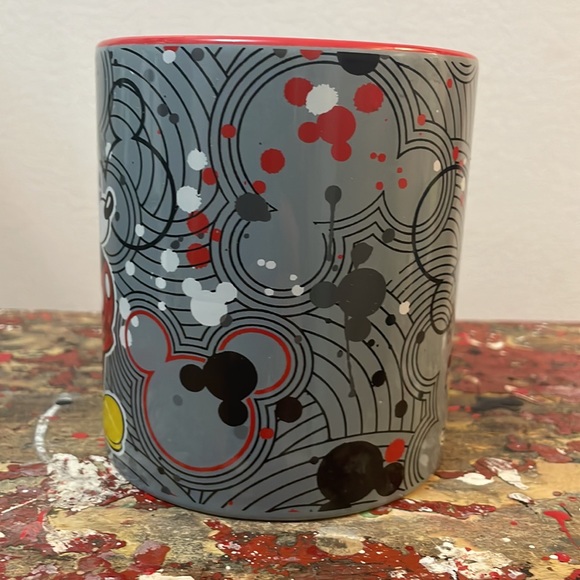 Disney Silver Buffalo Large Grey Mickey Mouse Mug - Picture 3 of 10